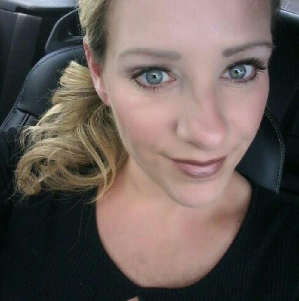 Meet your Posher, Stephanie